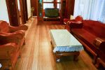 Beautiful-Traditional-Teak-Wood-House-in-Chiang-Mai-Thailand-06